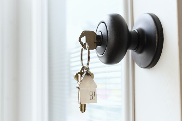 Starters op de woningmarkt zijn nog jaren de pineut